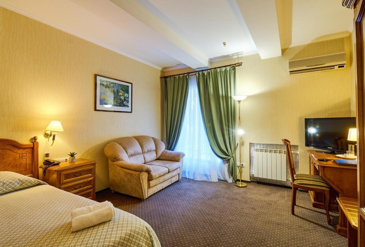 Art Hotel Academy Dnipro Bagian luar foto