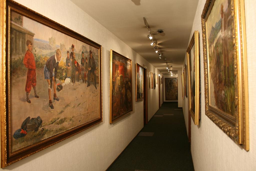 Art Hotel Academy Dnipro Bagian luar foto
