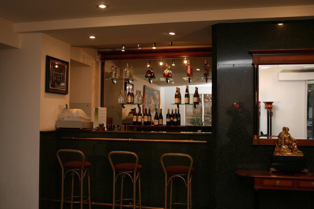 Art Hotel Academy Dnipro Bagian luar foto